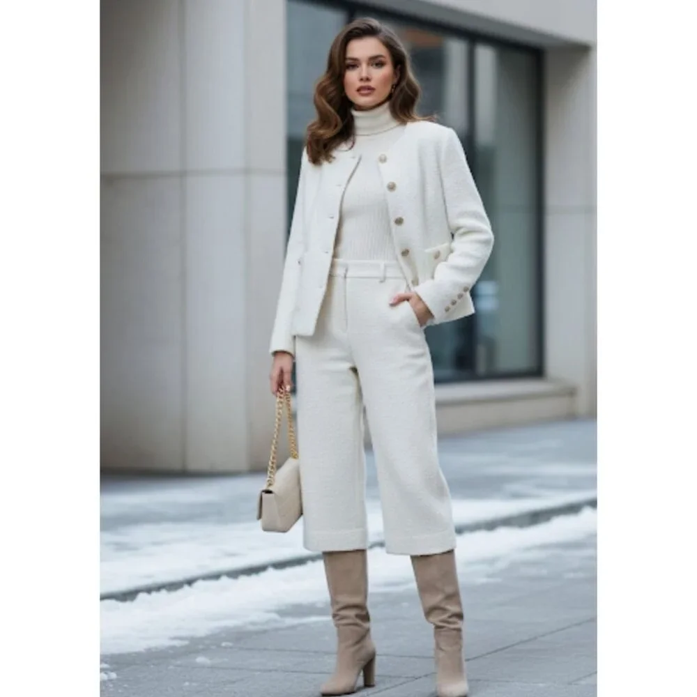 Luxelim Ivory Classic Boucle Wool Tweed Gold Tone Buttons Cropped Jacket Size XS - Picture 1 of 14